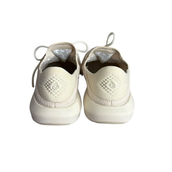 Olukai Kaholo Sneakers in Tan Size 6.5 - Picture 3 of 9